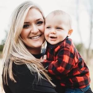 Meet your Posher, Kayla